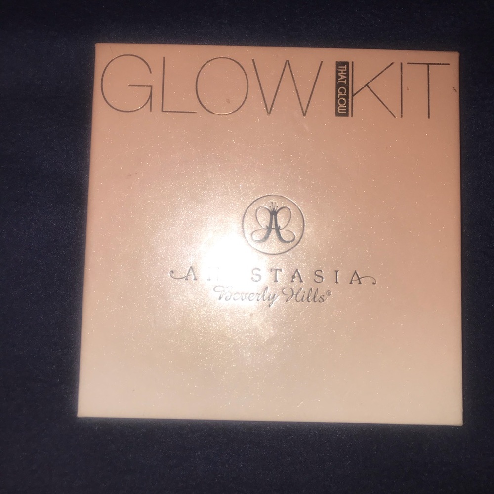 Anastasia Beverly Hills Glowkit